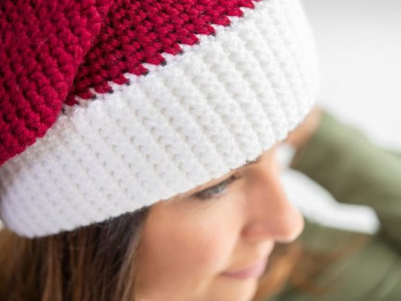 Santa Claus is Coming to Town with a Free Santa Hat Crochet