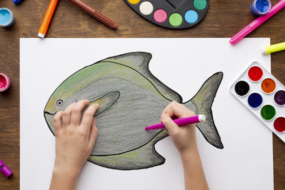 https://www.creativefabrica.com/wp-content/uploads/2021/10/29/Fish-coloring-pages-for-kids26-Graphics-19415255-2-580x387.jpg